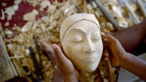 wood-carving-bali