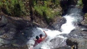 sekumpul-waterfall-trekking-6